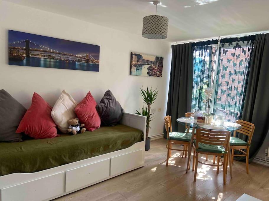 דירות לונדון Apt 2/4People Archway/Holloway מראה חיצוני תמונה