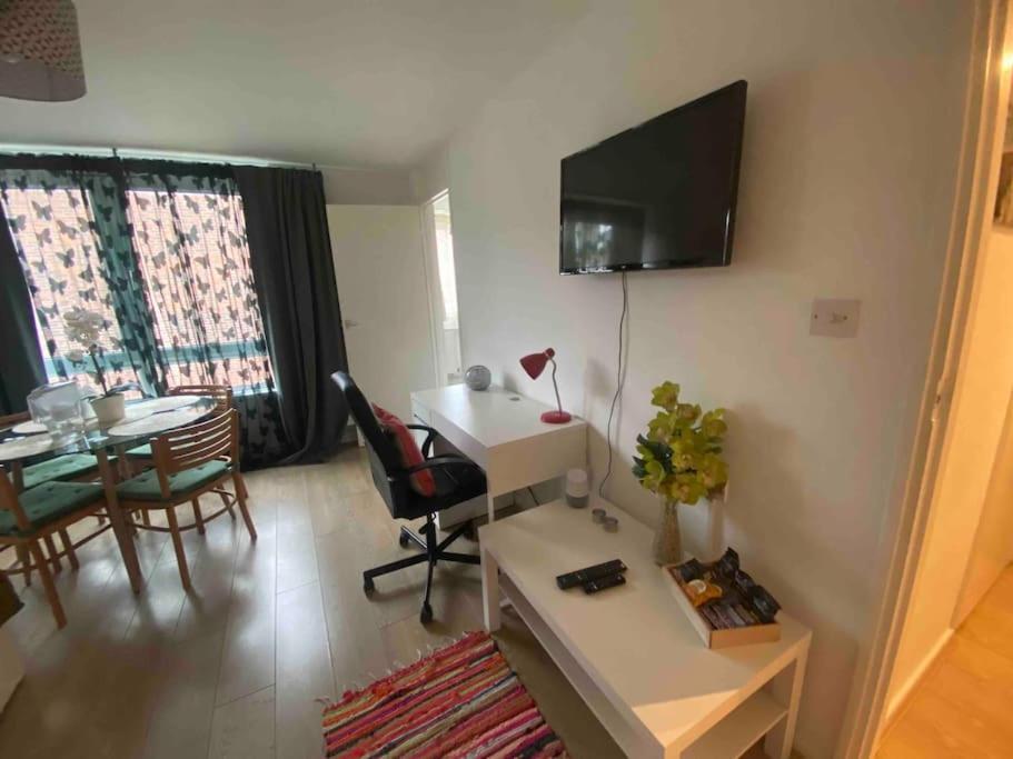 דירות לונדון Apt 2/4People Archway/Holloway מראה חיצוני תמונה