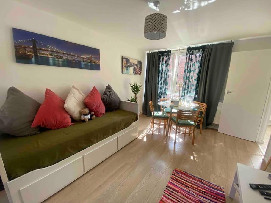 דירות לונדון Apt 2/4People Archway/Holloway מראה חיצוני תמונה